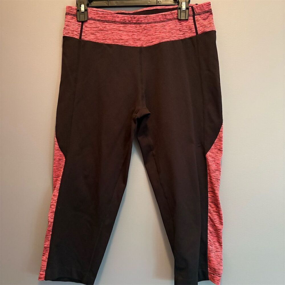 *3/$15 Be Inspired Women's Capri Leggings Black & Pink Size L Standard